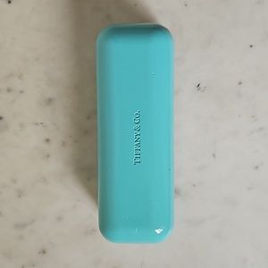 TIFFANY + CO: small leather signature eyeglass case